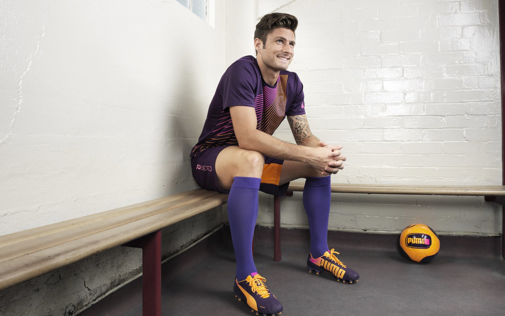 开云体育客服-逆境中的“铁血战士”——球队如何在危机中崛起，铁血战士对手